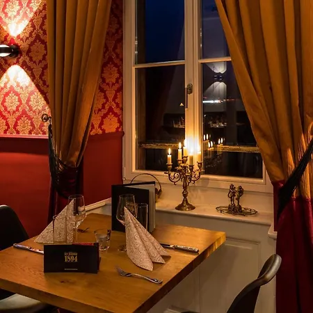 Otel Zum Bahnhof 1894 *