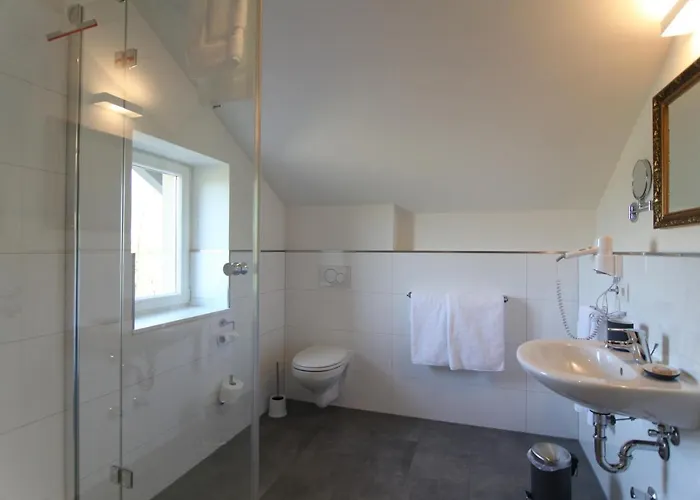 Zum Bahnhof 1894 Hotel Rohrbach (Sudliche Weinstrasse)