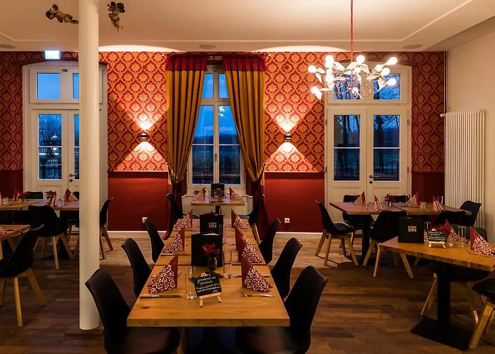 Zum Bahnhof 1894 Hotel *